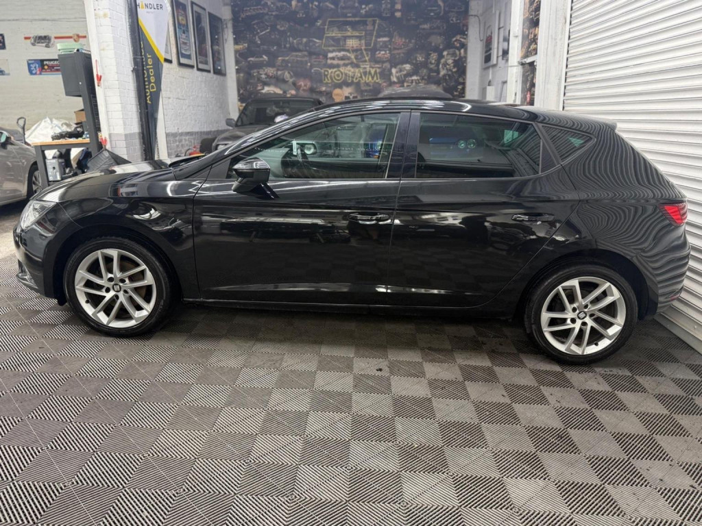 SEAT LEON