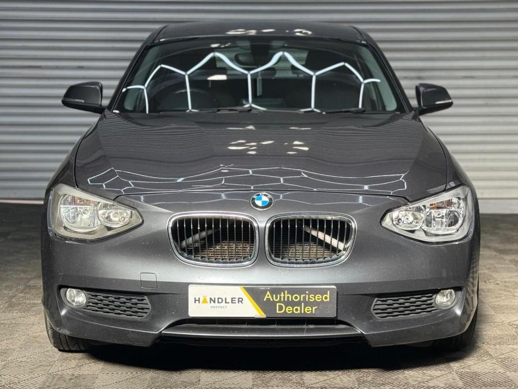 View BMW 1 SERIES 2.0 118d SE Euro 5 (s/s) 5dr