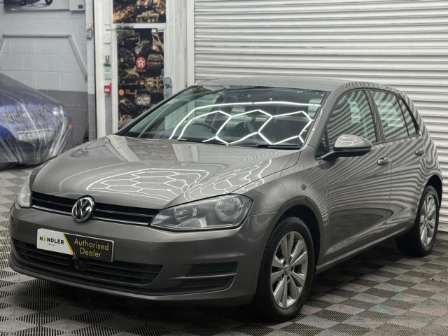 VOLKSWAGEN GOLF 1.6 TDI BlueMotion Tech SE DSG Euro 5 (s/s) 5dr