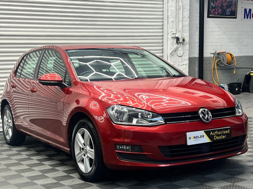 View VOLKSWAGEN GOLF 1.6 TDI BlueMotion Tech Match Euro 6 (s/s) 5dr