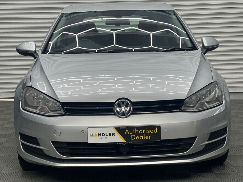 View VOLKSWAGEN GOLF 1.6 TDI BlueMotion Tech SE Euro 5 (s/s) 5dr