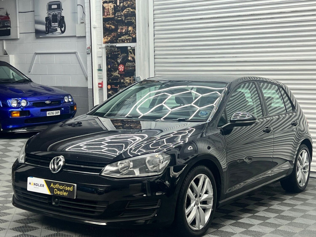 View VOLKSWAGEN GOLF 1.6 TDI BlueMotion Tech SE DSG Euro 5 (s/s) 5dr