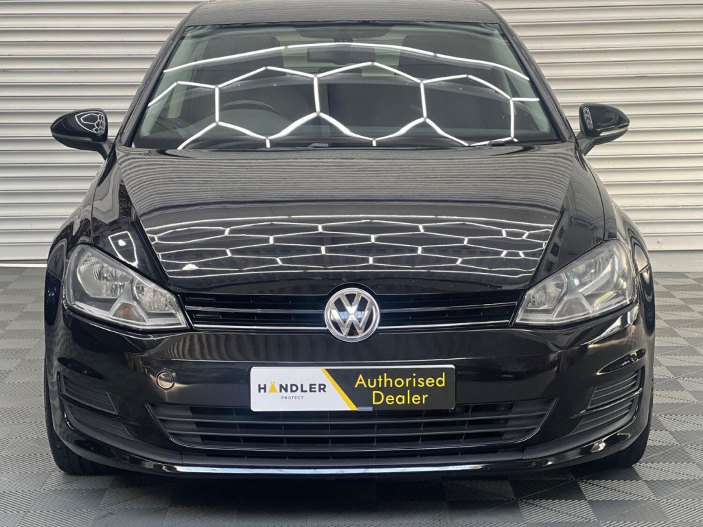 View VOLKSWAGEN GOLF 1.6 TDI BlueMotion Tech SE Euro 5 (s/s) 5dr