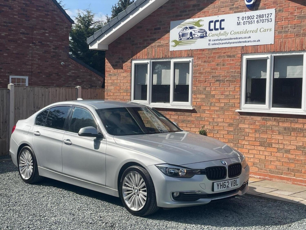 BMW 3 SERIES 2.0 320d Luxury Saloon