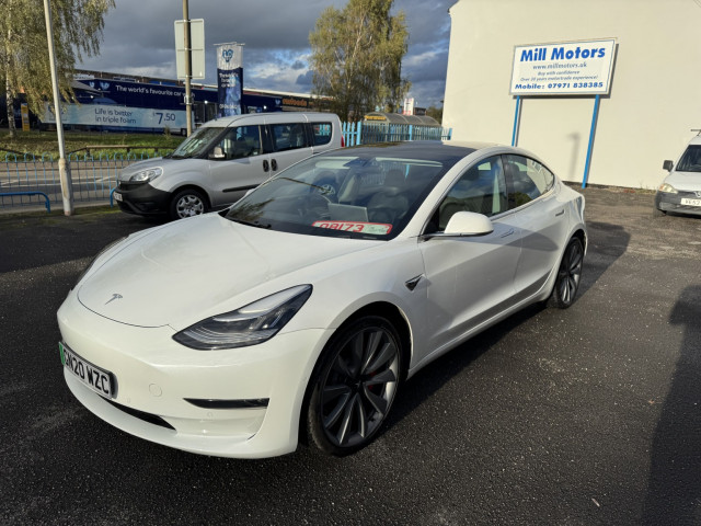 TESLA MODEL 3 (Dual Motor) Performance