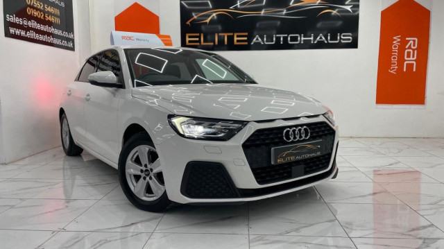 AUDI A1 1.0 TFSI 25 Technik