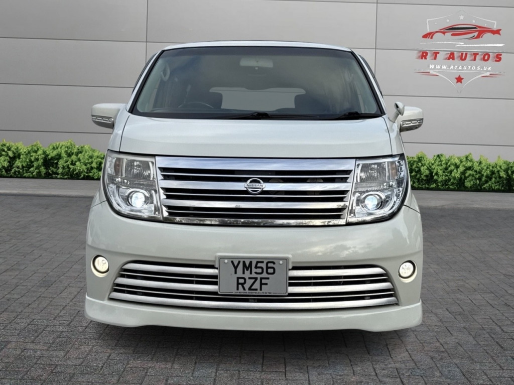 NISSAN ELGRAND