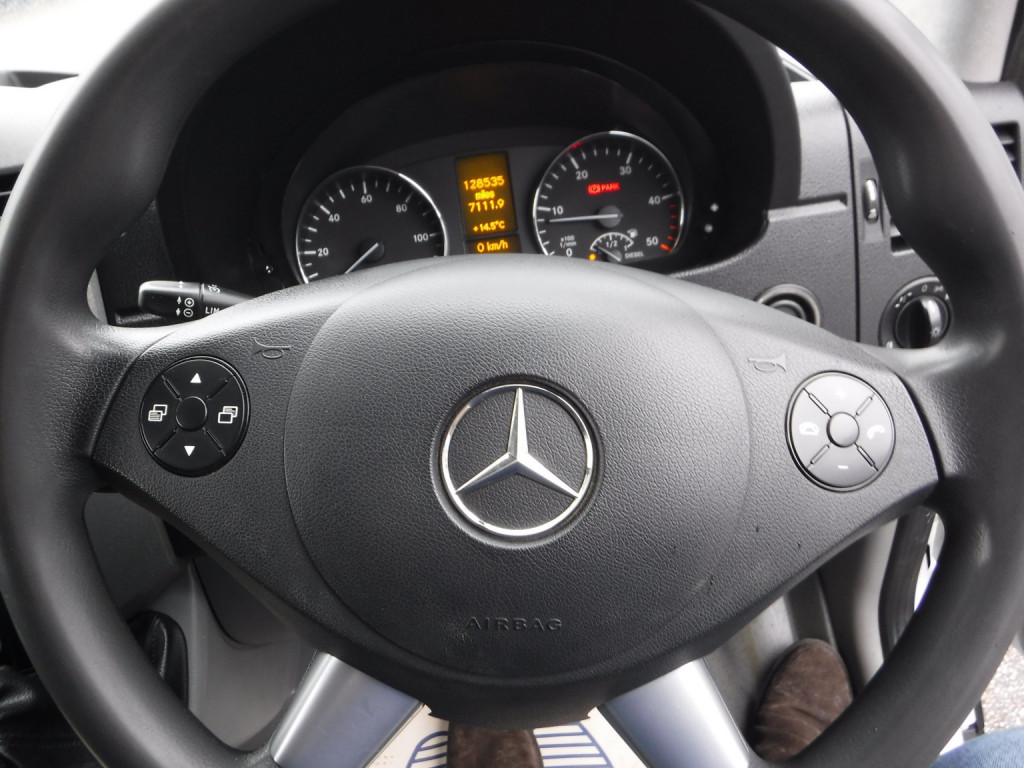 MERCEDES-BENZ SPRINTER