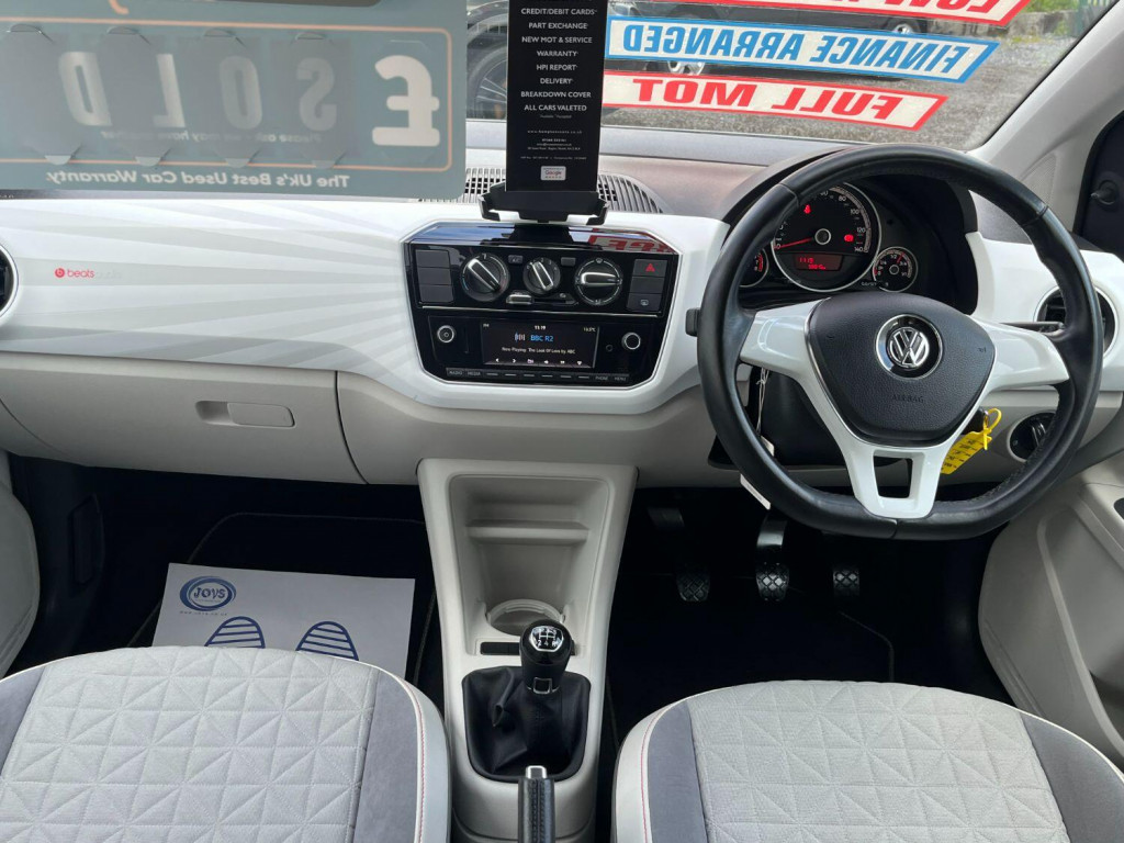 View VOLKSWAGEN UP 1.0 up! beats