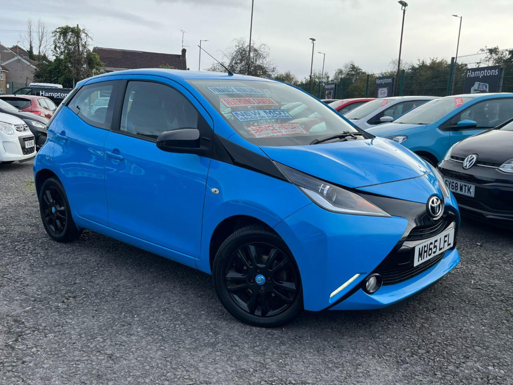 View TOYOTA AYGO 1.0 VVT-i x-cite