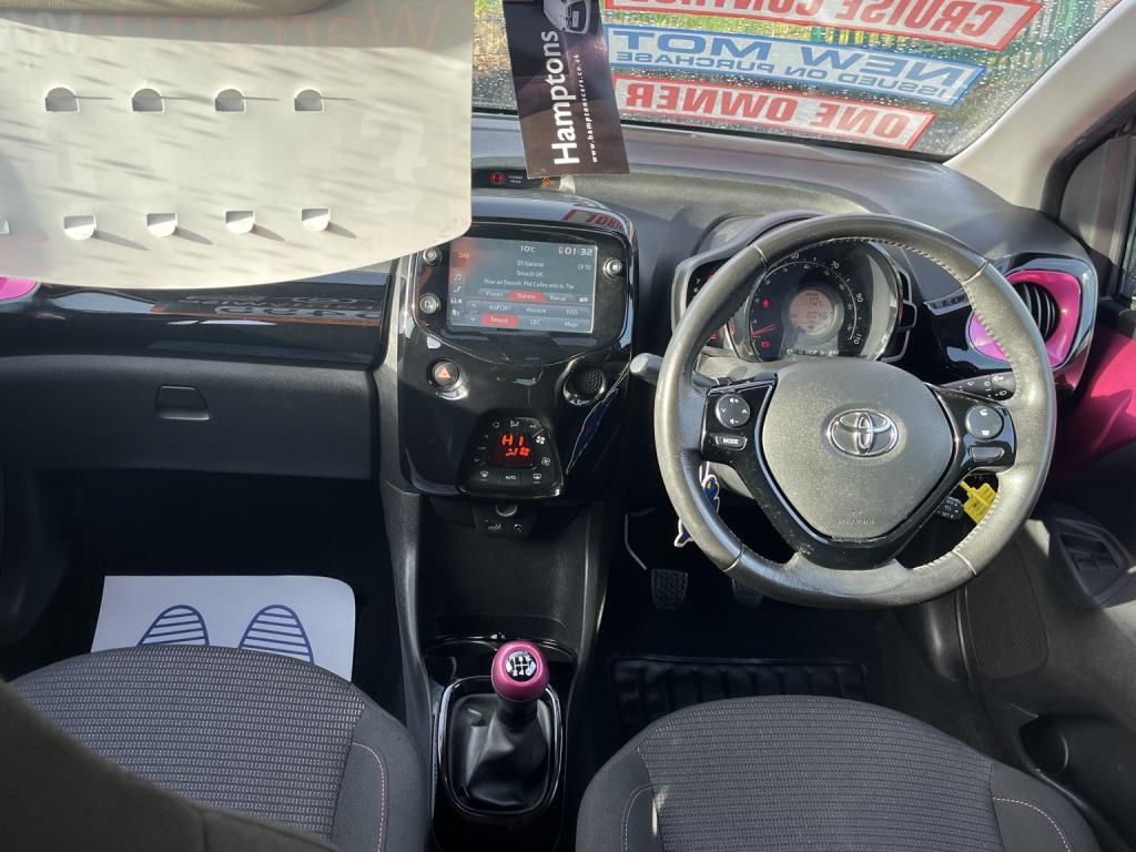 View TOYOTA AYGO 1.0 VVT-i x-cite