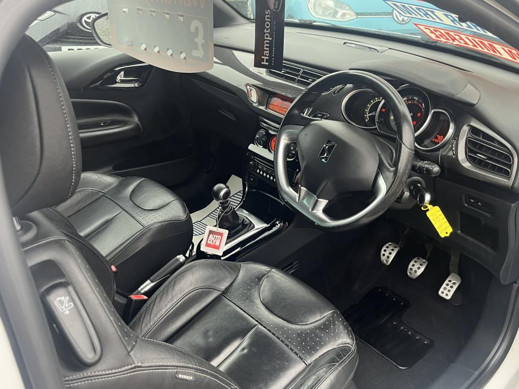 View CITROEN DS3 1.6 THP DSport Plus