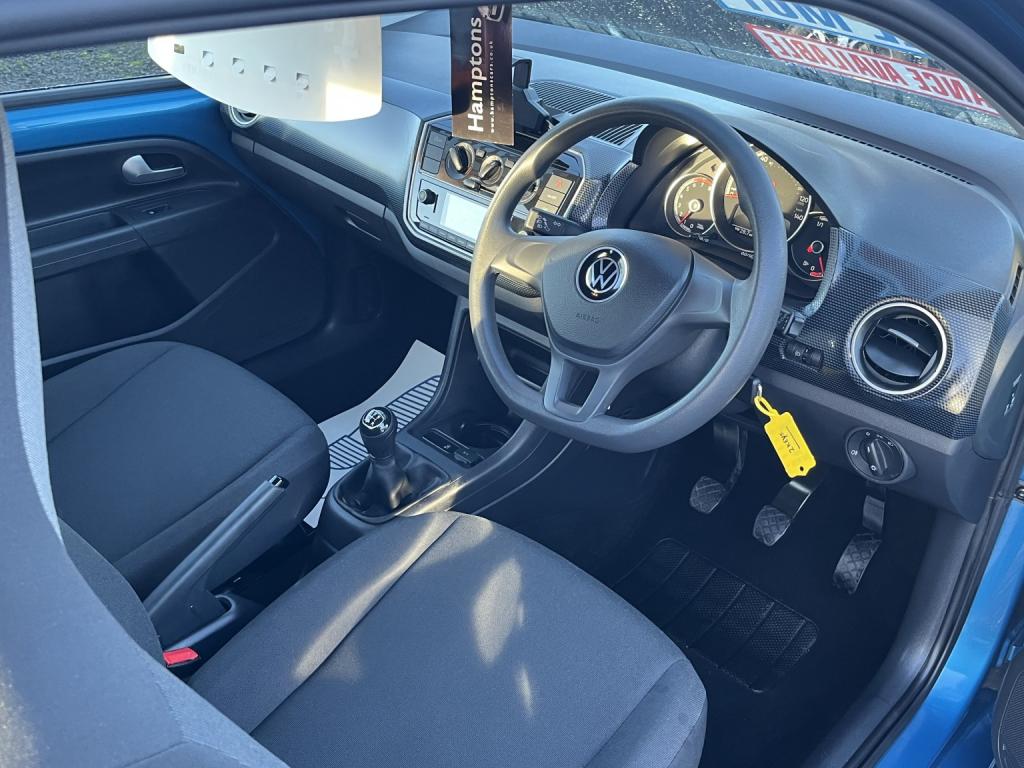 View VOLKSWAGEN UP 1.0 up!