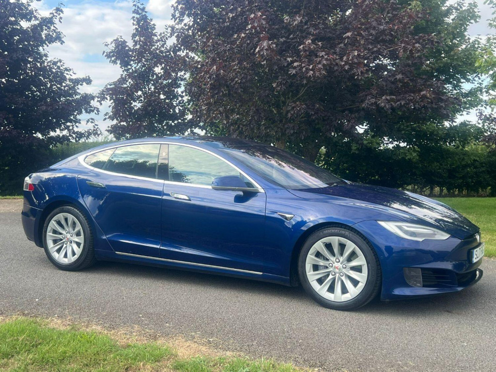 TESLA MODEL S