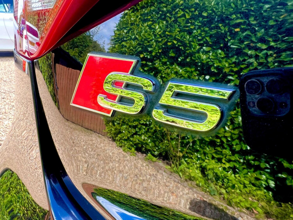 AUDI S5