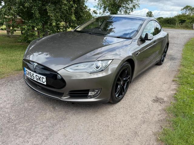 TESLA MODEL S