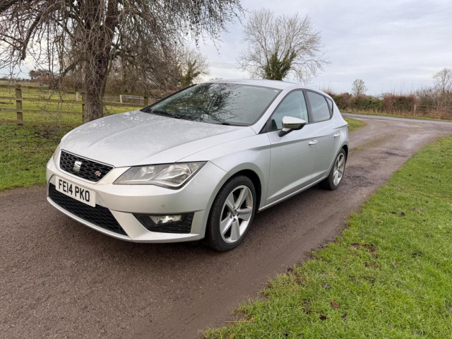 SEAT LEON