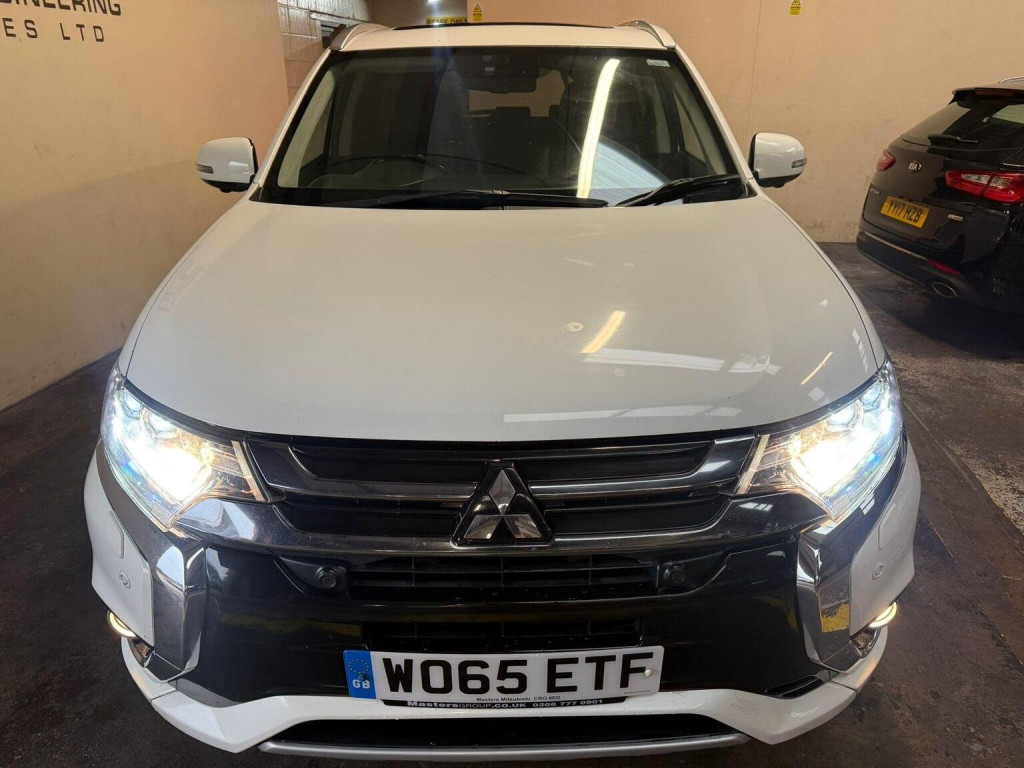 MITSUBISHI OUTLANDER