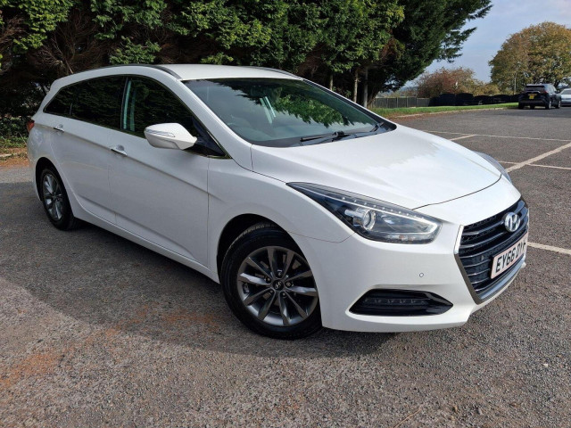 HYUNDAI I40