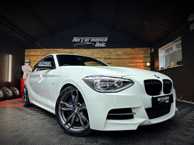 BMW 1 SERIES