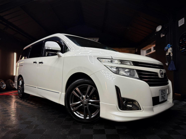 NISSAN ELGRAND