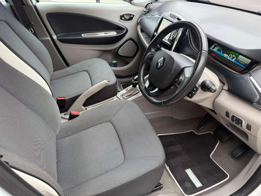 RENAULT ZOE