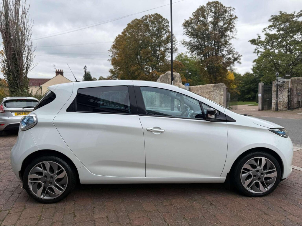 RENAULT ZOE