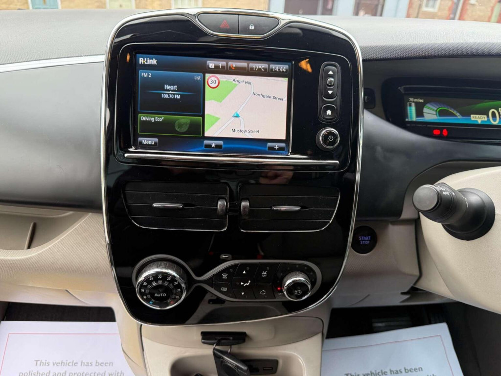 RENAULT ZOE