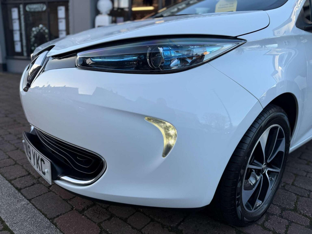 RENAULT ZOE