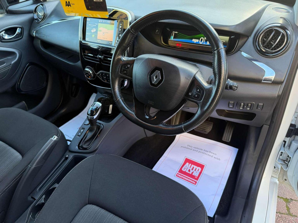 RENAULT ZOE