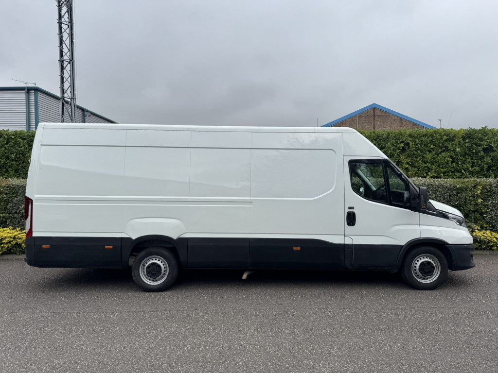IVECO DAILY 2.3 D HPI 16V 35S 3520L