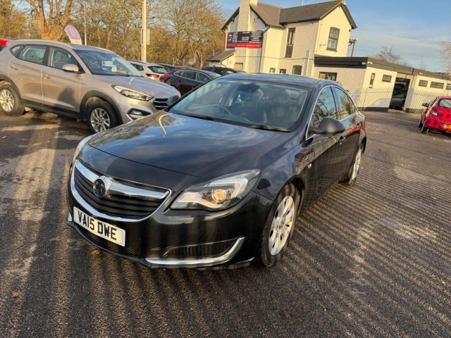VAUXHALL INSIGNIA