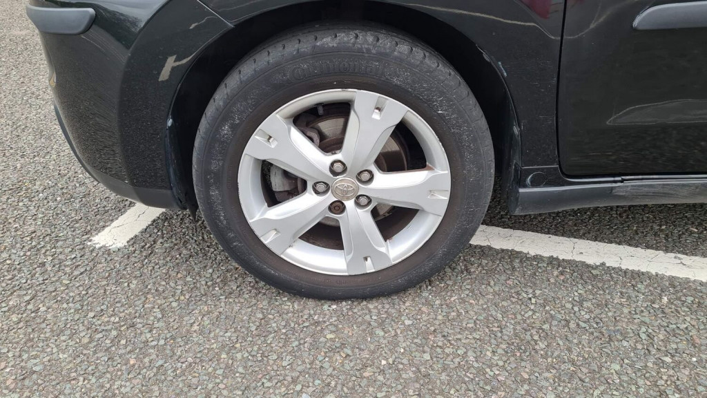 TOYOTA URBAN CRUISER