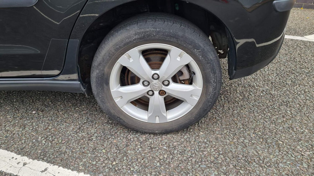 TOYOTA URBAN CRUISER