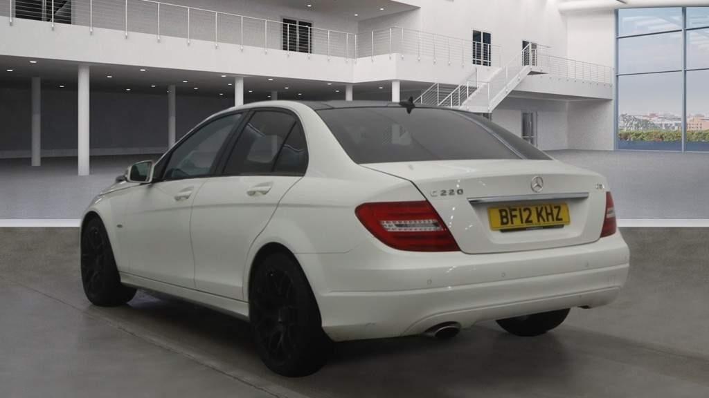 View MERCEDES-BENZ C CLASS 2.1 C220 CDI BlueEfficiency SE Euro 5 (s/s) 4dr