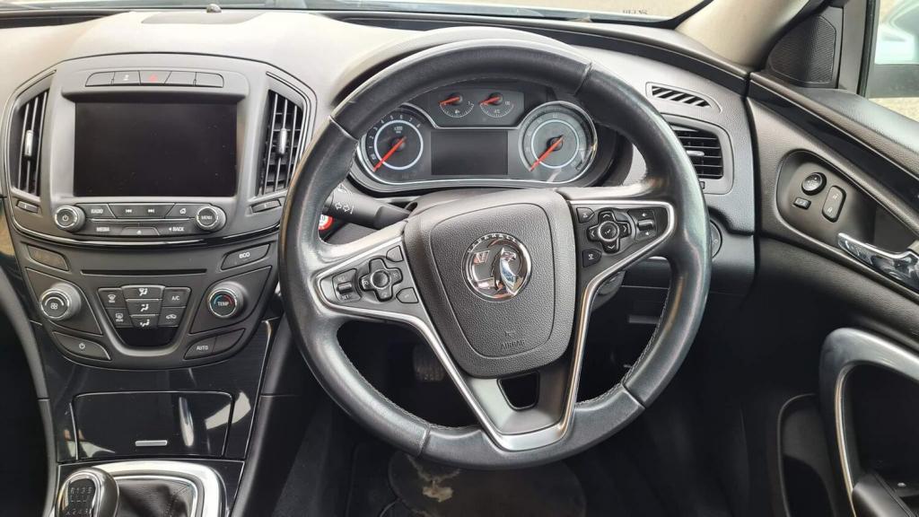 VAUXHALL INSIGNIA