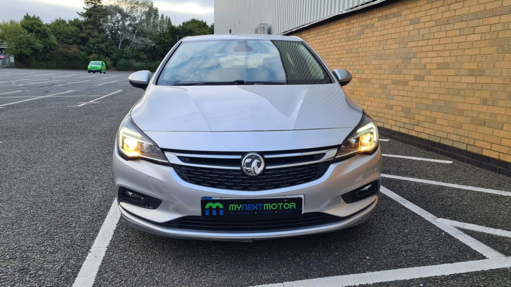 View VAUXHALL ASTRA 1.6 CDTi BlueInjection Elite Nav Euro 6 (s/s) 5dr