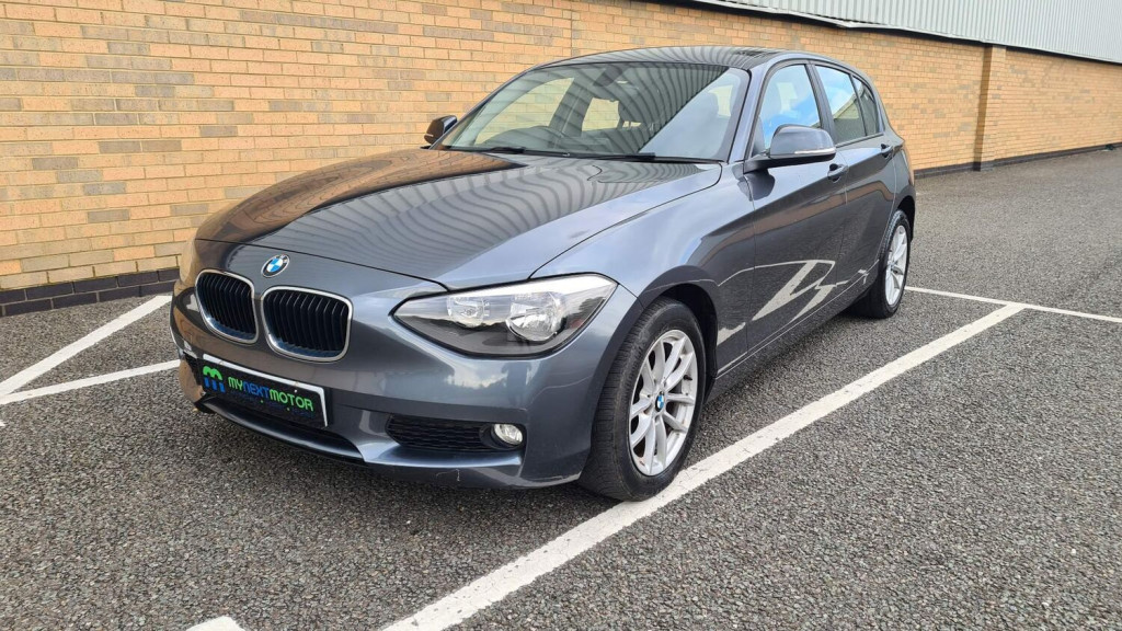 View BMW 1 SERIES 2.0 116d SE Euro 5 (s/s) 5dr