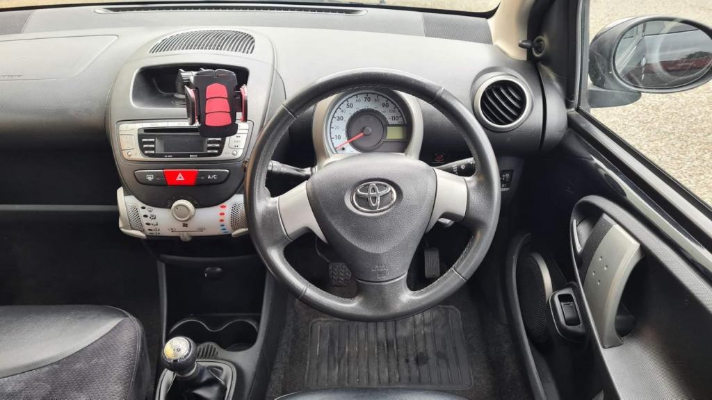 TOYOTA AYGO