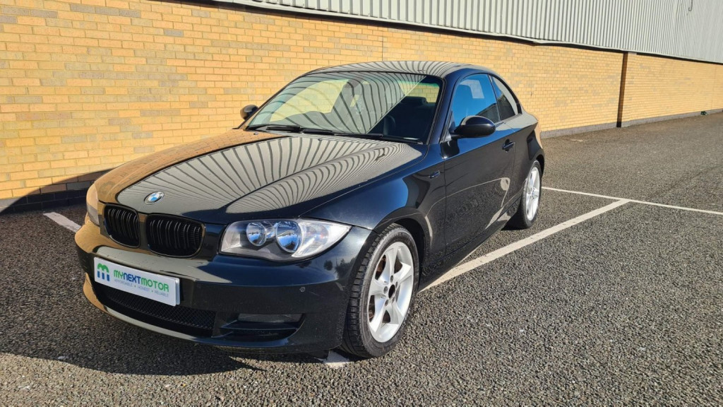 View BMW 1 SERIES 2.0 120d SE Euro 5 2dr