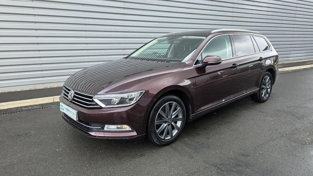 View VOLKSWAGEN PASSAT 2.0 TDI BlueMotion Tech SE Business Euro 6 (s/s) 5dr