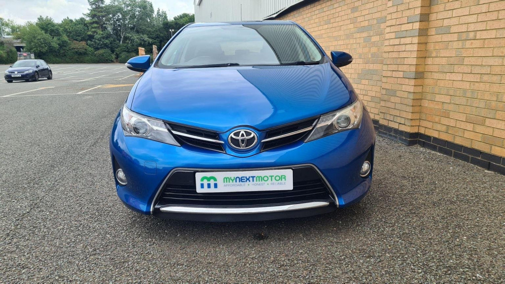 View TOYOTA AURIS 1.4 D-4D Icon Plus Euro 5 (s/s) 5dr
