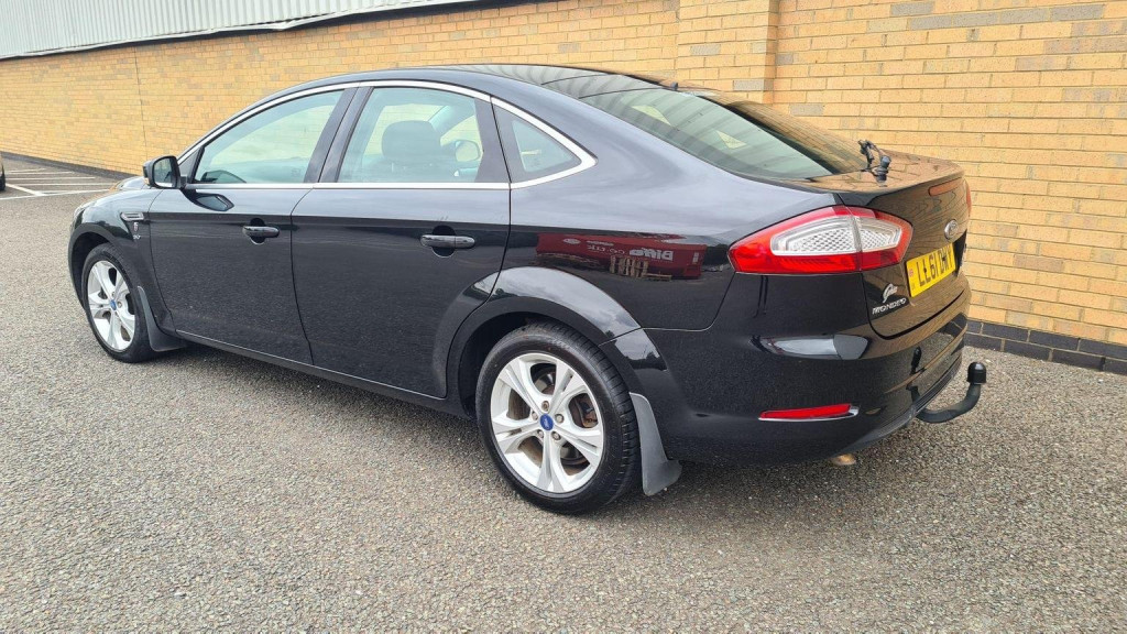 FORD MONDEO