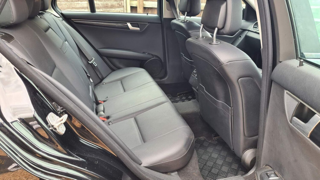 MERCEDES-BENZ C CLASS