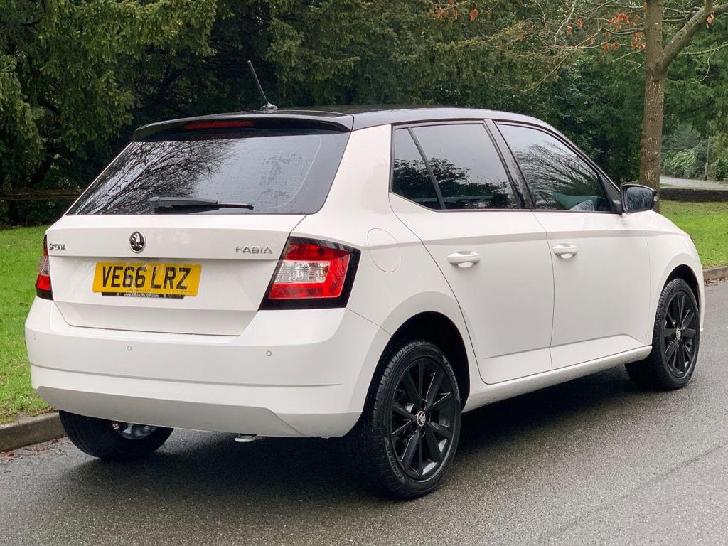 View SKODA FABIA 1.2 TSI Colour Edition 