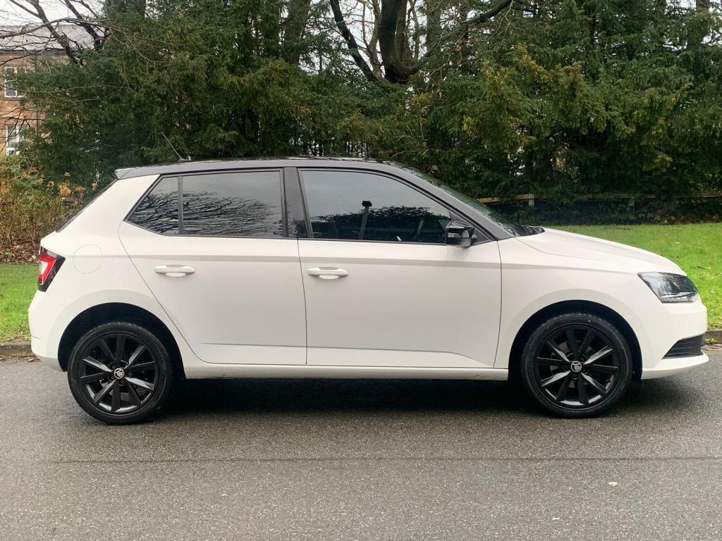View SKODA FABIA 1.2 TSI Colour Edition 
