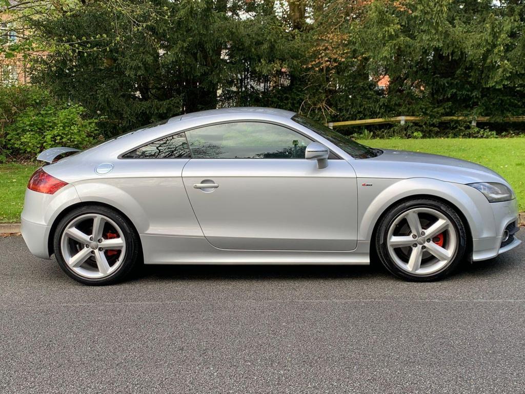 View AUDI TT 2.0 TFSI S line