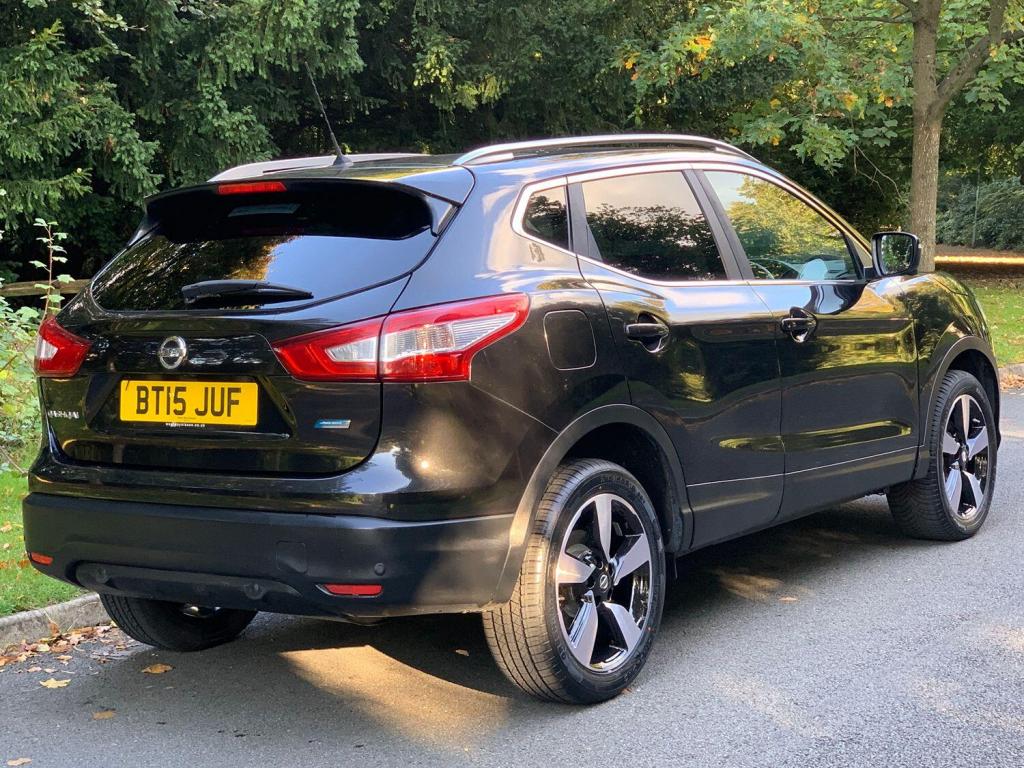 View NISSAN QASHQAI 1.5 dCi n-tec+