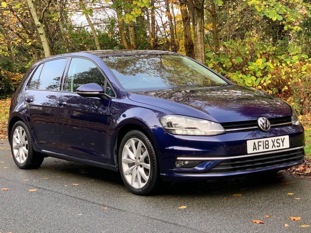 View VOLKSWAGEN GOLF 1.5 TSI EVO GT