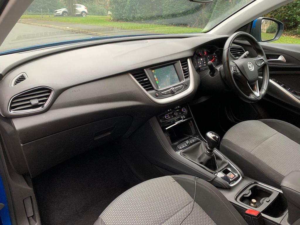 VAUXHALL GRANDLAND X